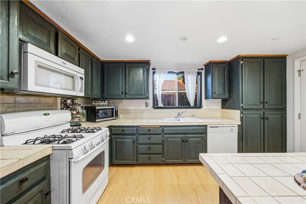 MLS #SW25267614 image #10