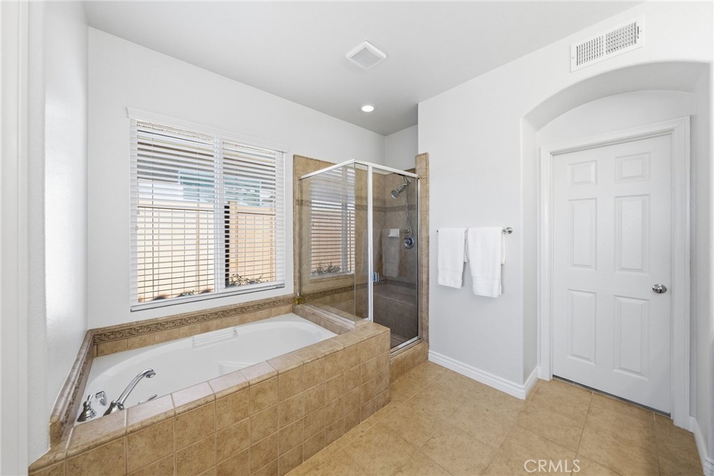 MLS #SW25268589 image #24