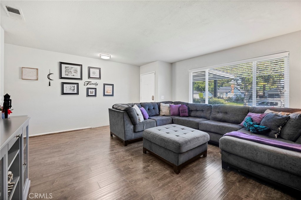 MLS #SW25268810 image #6