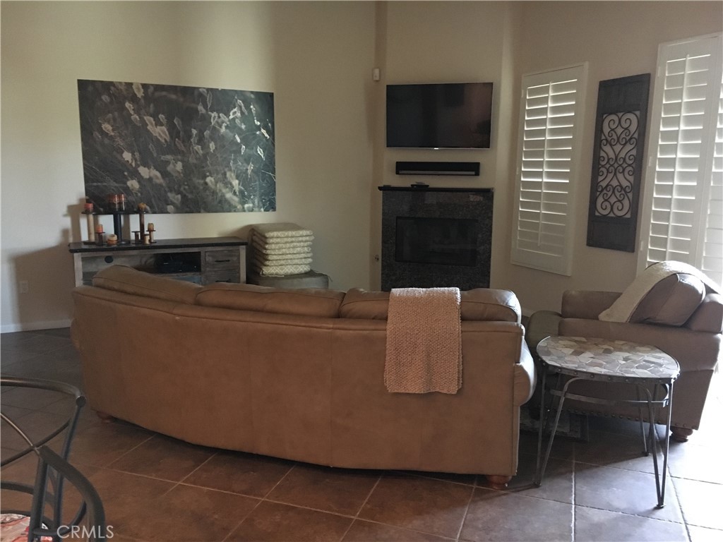 MLS #SW25268888 image #3