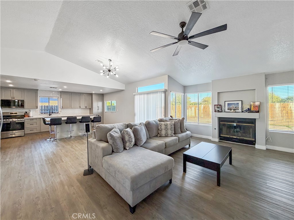 MLS #SW25269004 image #1