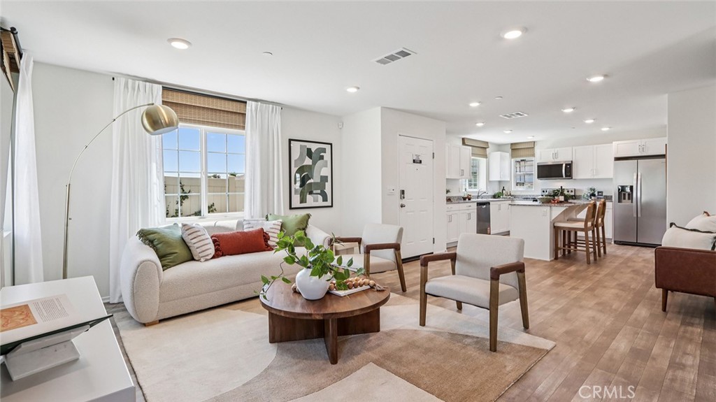 MLS #SW25269223 image #2