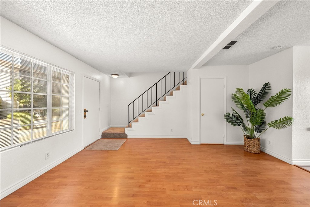 MLS #SW25270401 image #9