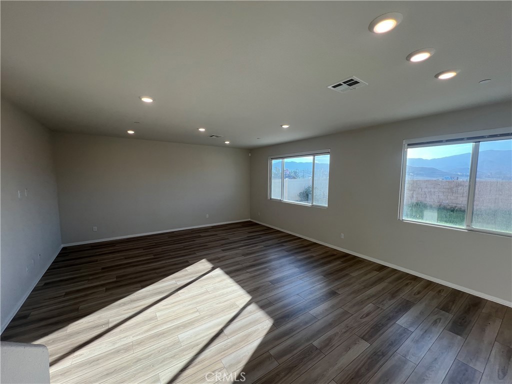 MLS #SW25271058 image #4