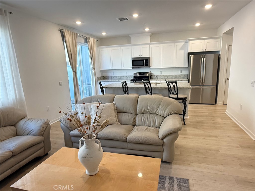 MLS #SW25271111 image #2