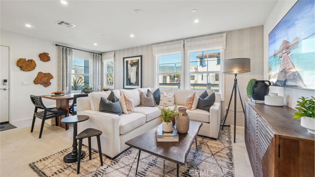 MLS #SW25273528 image #3