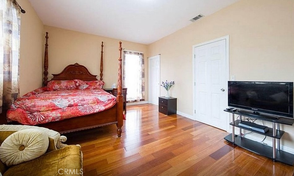 MLS #SW25275845 image #8