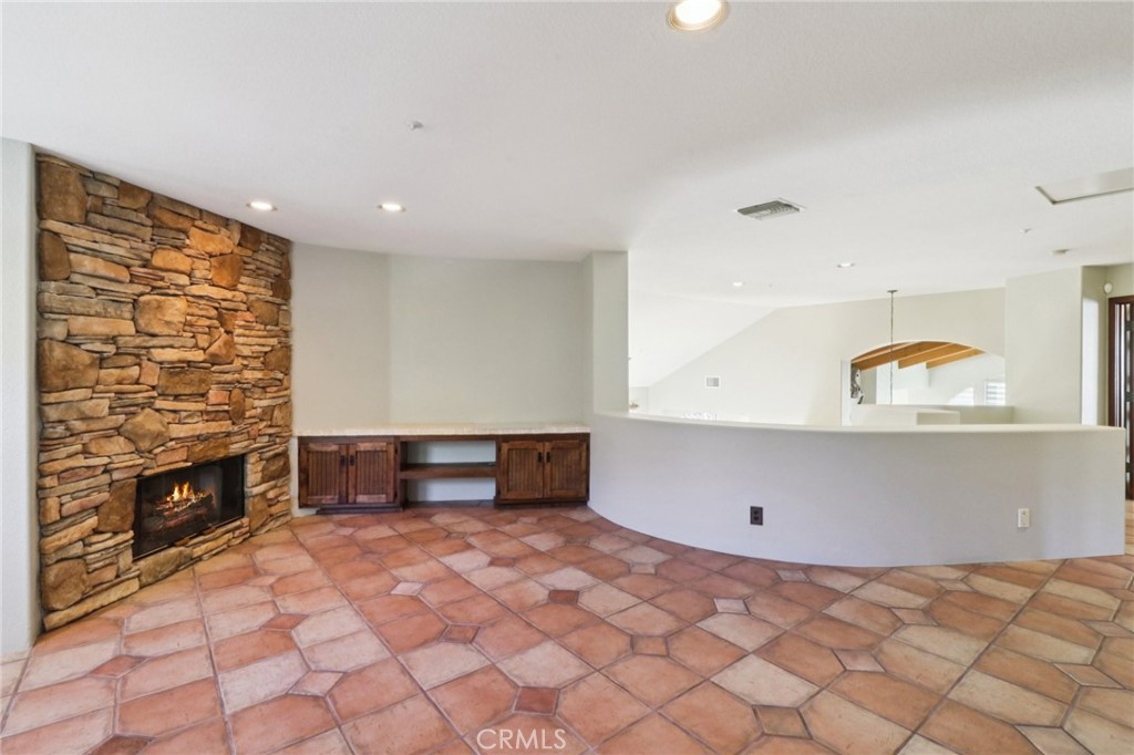 MLS #SW25277021 image #16