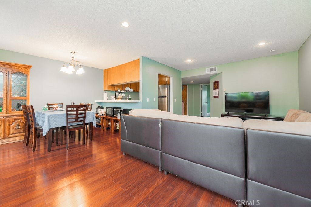 MLS #TR25122500 image #10