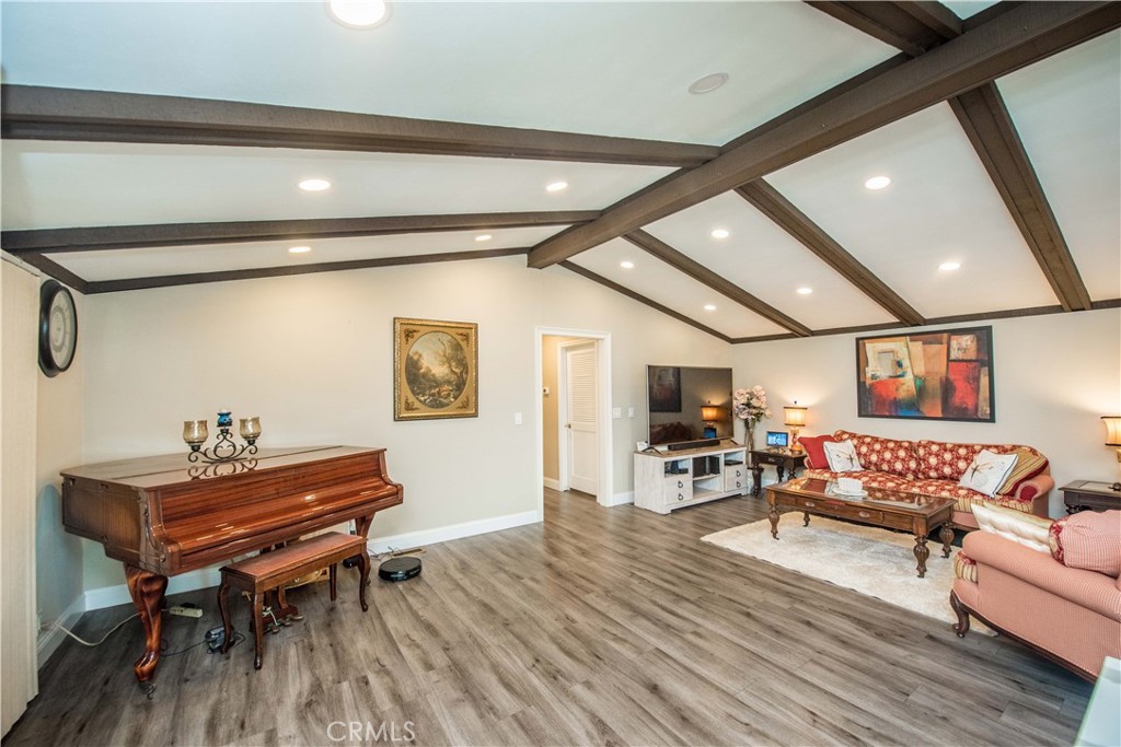 MLS #TR25128773 image #24