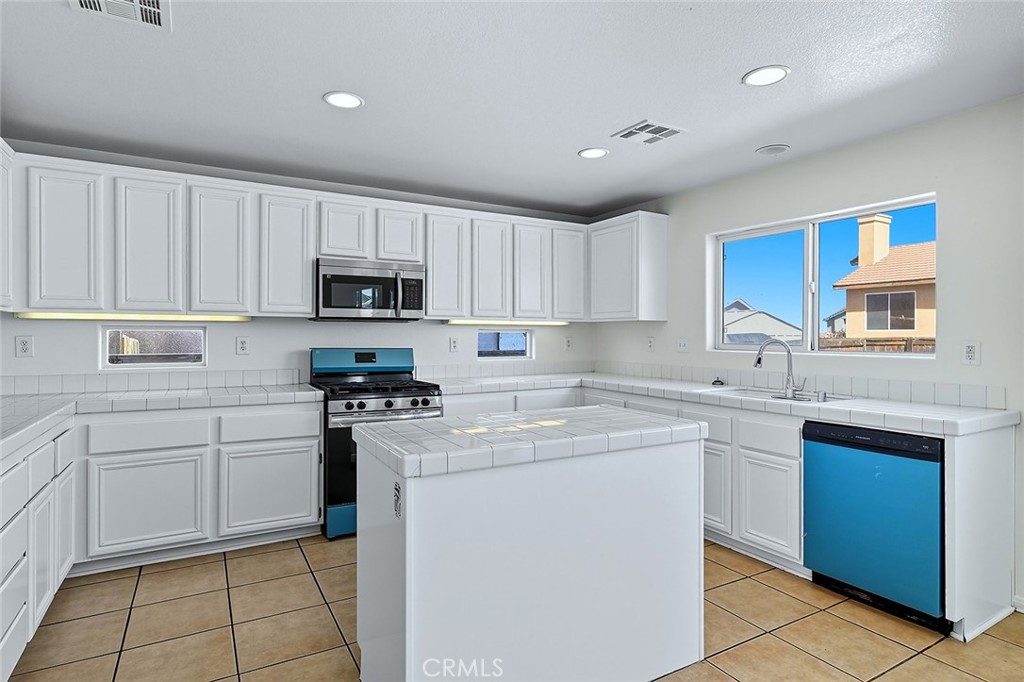 MLS #TR25235042 image #11