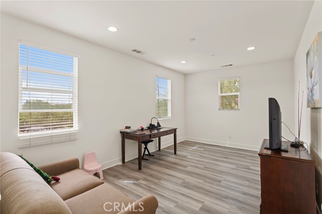 MLS #TR25237357 image #8