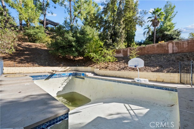 MLS #TR25250103 image #9