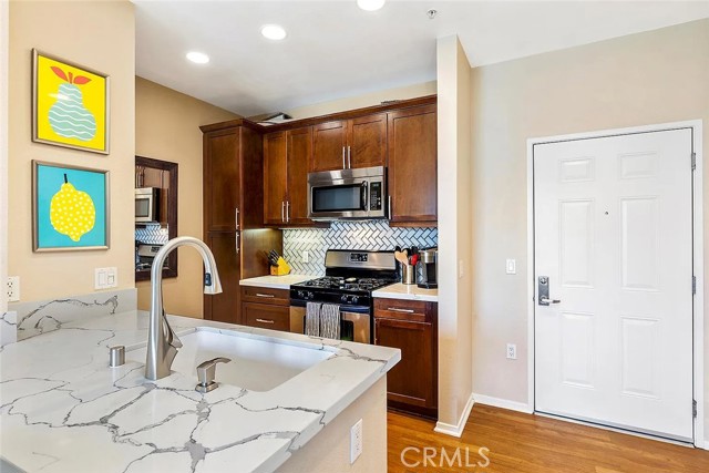 MLS #NP25217763 image #1