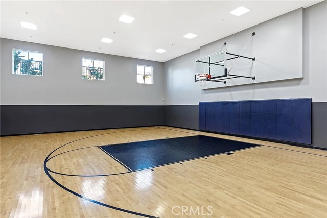 MLS #NP25217763 image #10