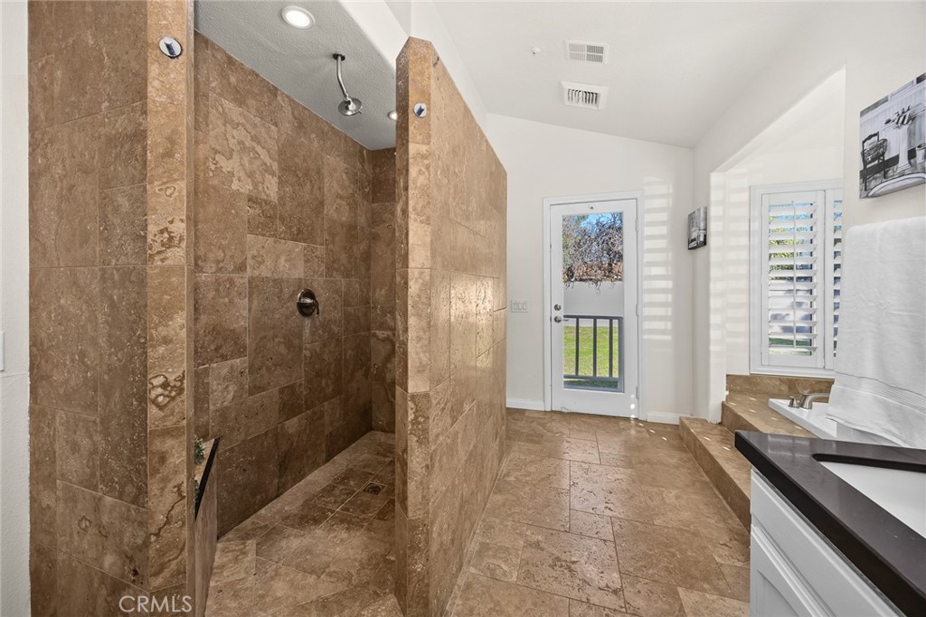 MLS #TR25268781 image #16