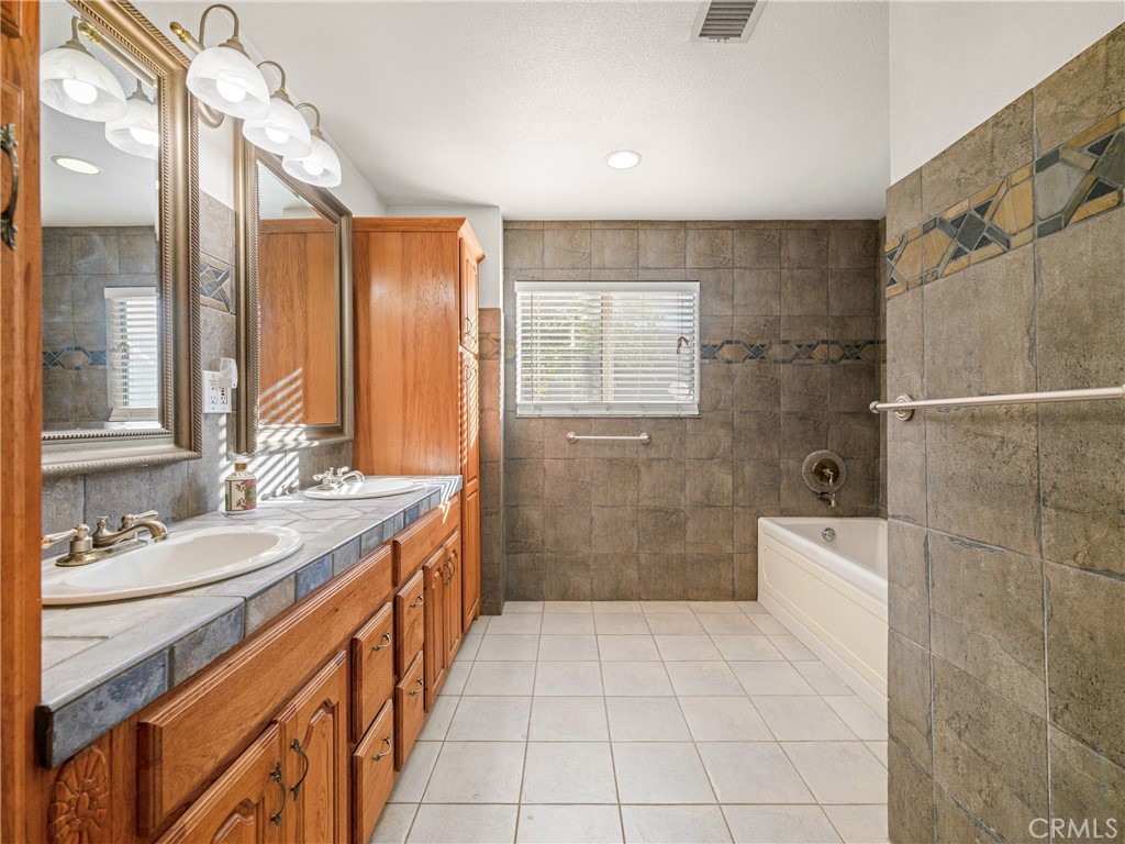 MLS #TR25269520 image #48