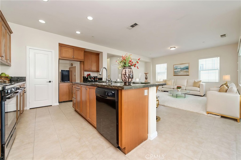 MLS #TR25270273 image #8