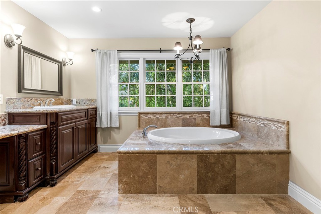 MLS #TR25270912 image #30