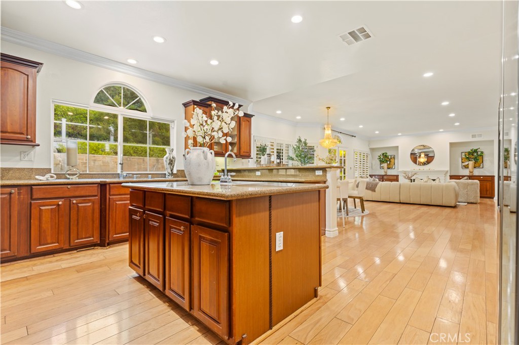 MLS #TR25271206 image #25