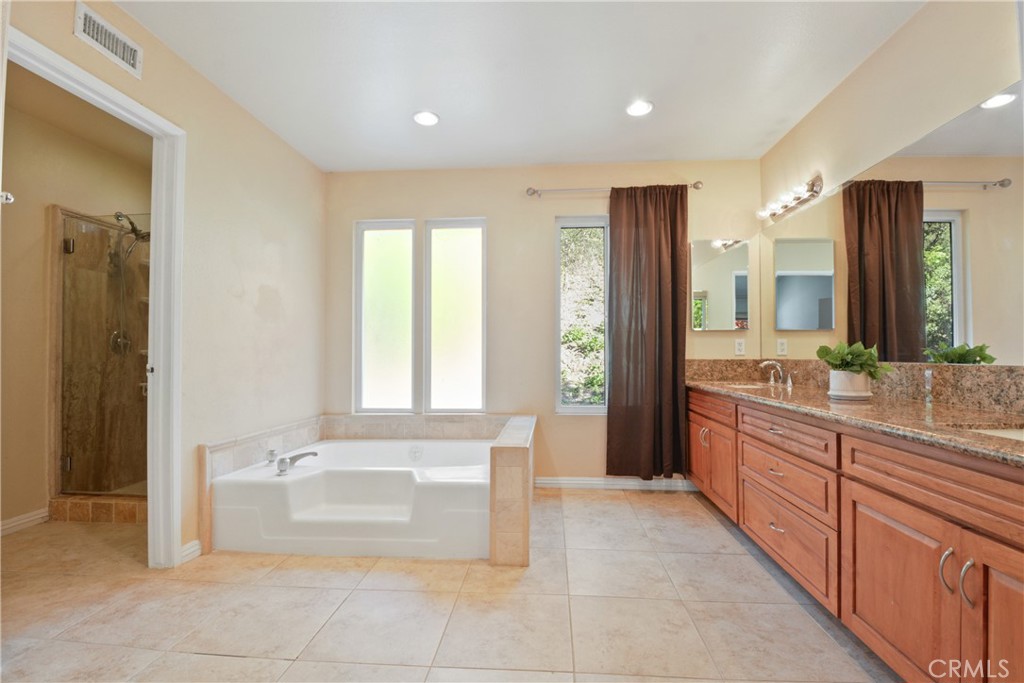 MLS #TR25275345 image #17