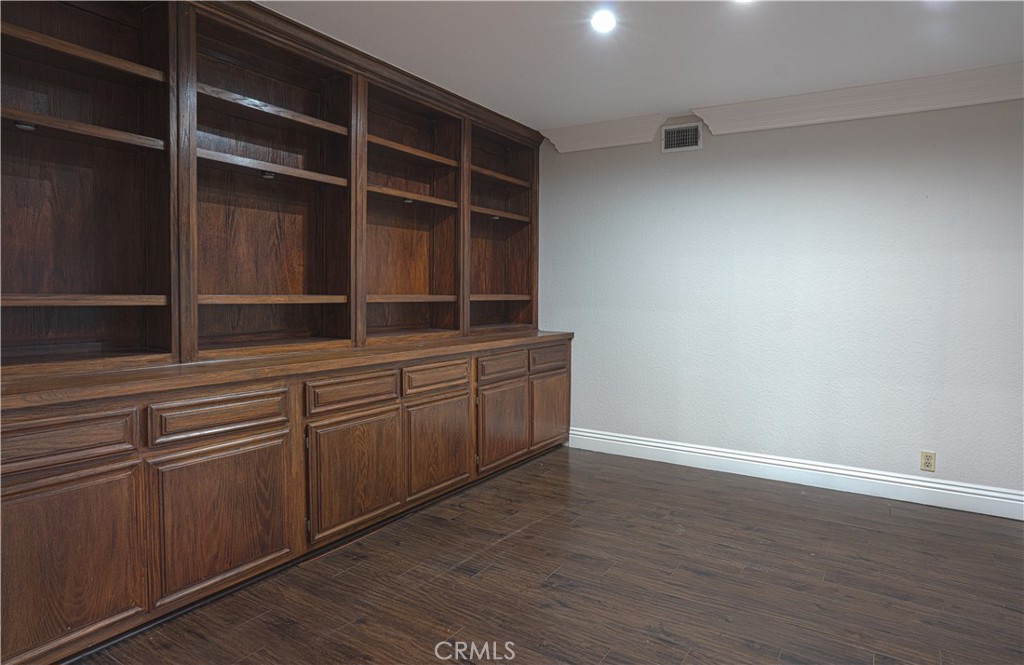 MLS #TR25275772 image #9