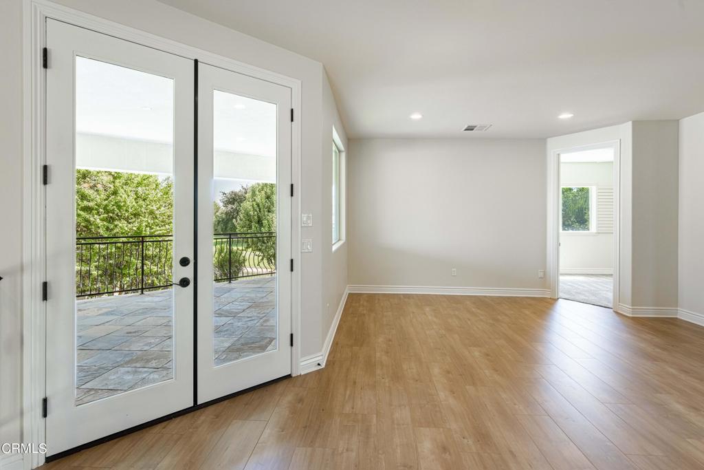 MLS #V1-25592 image #32