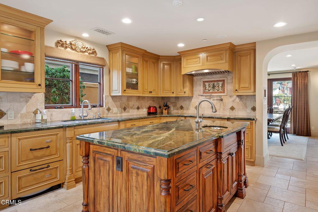 MLS #V1-26796 image #16