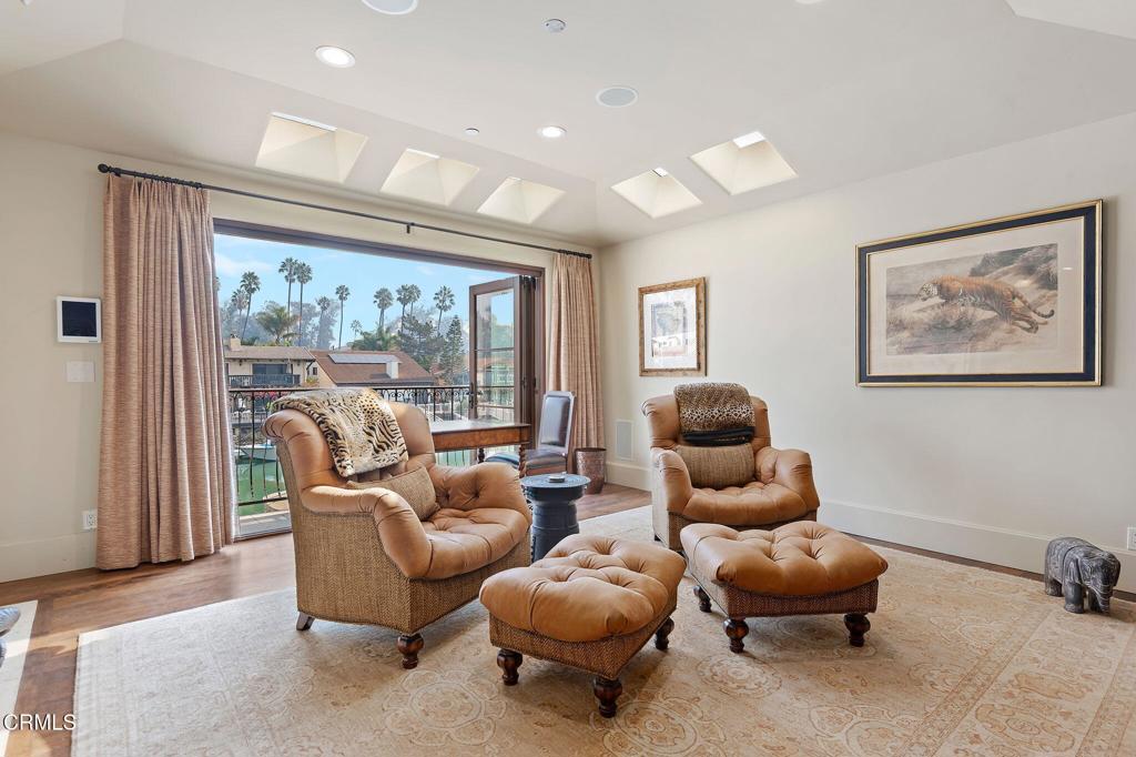 MLS #V1-26796 image #32