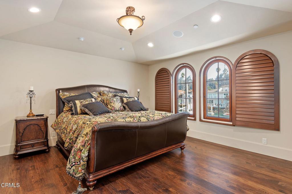 MLS #V1-26796 image #36