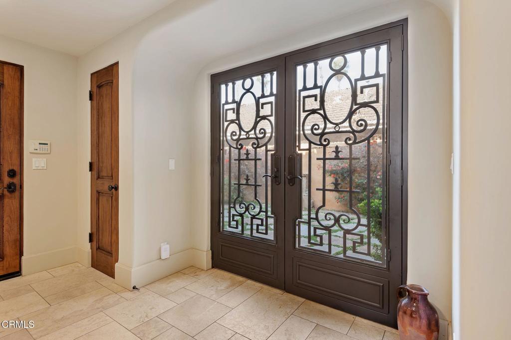 MLS #V1-26796 image #9