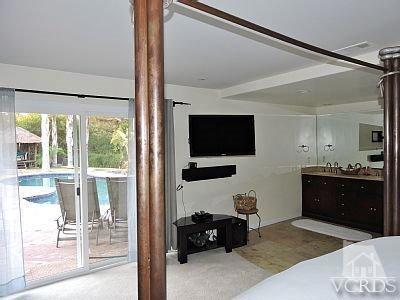 MLS #V1-26926 image #15