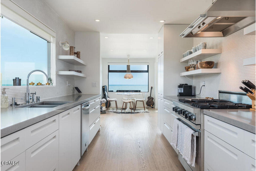 MLS #V1-27427 image #20