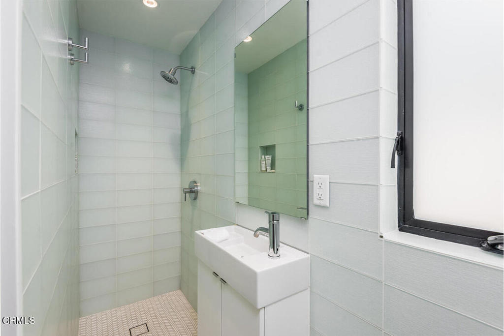 MLS #V1-27427 image #35