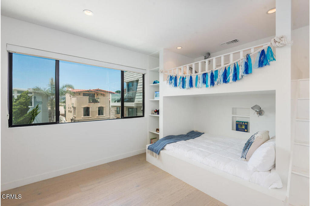 MLS #V1-27427 image #38