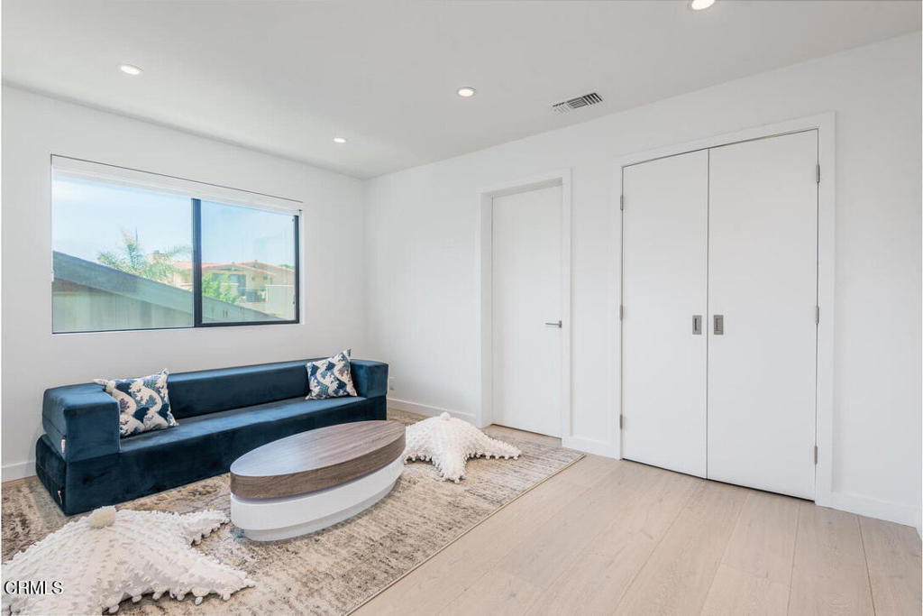 MLS #V1-27427 image #41