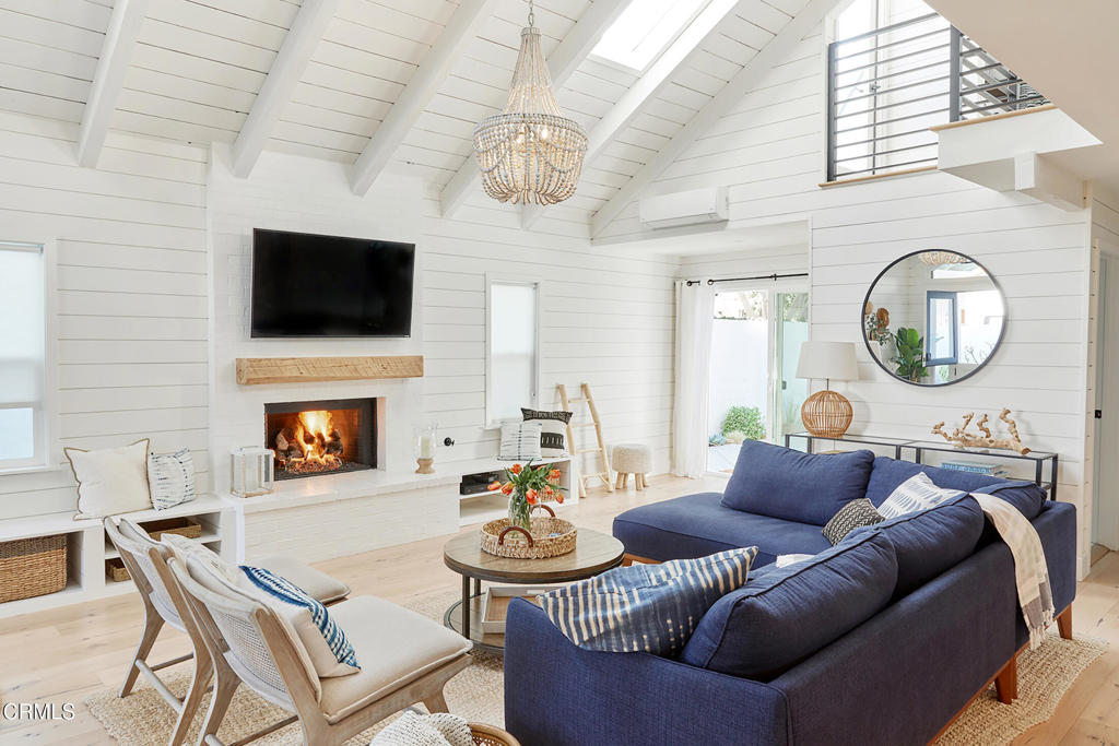 MLS #V1-27631 image #0