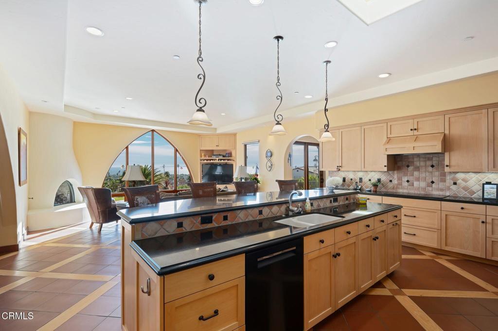 MLS #V1-28039 image #17