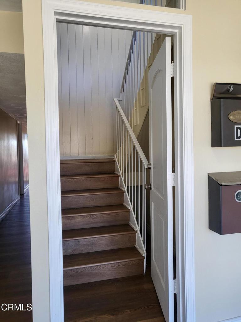 MLS #V1-28080 image #2