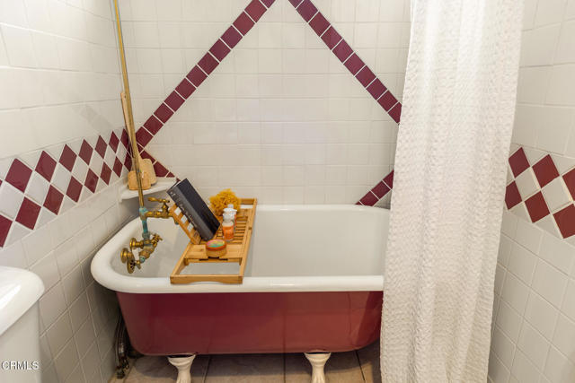 MLS #V1-28432 image #18