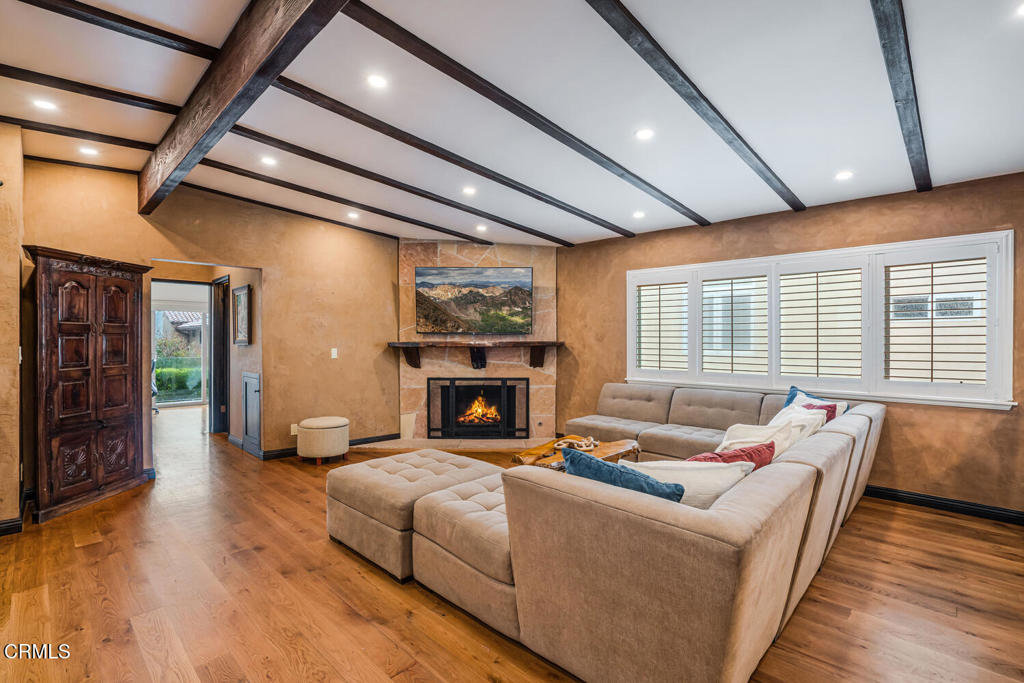 MLS #V1-28547 image #12