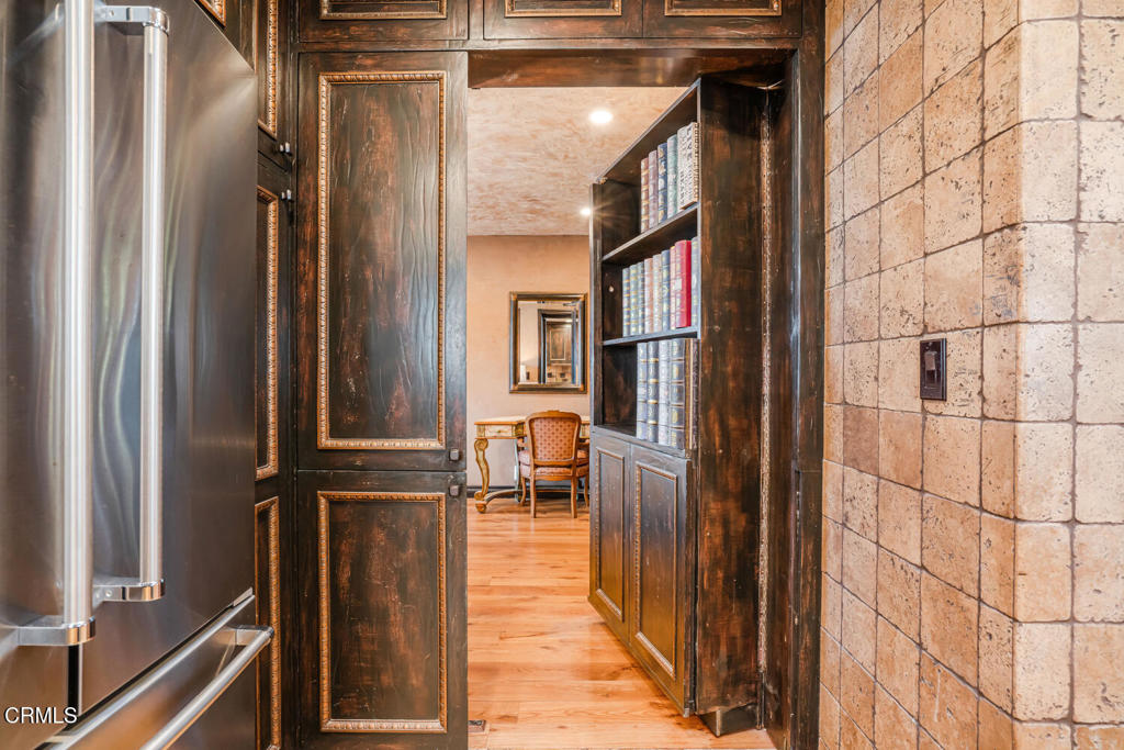 MLS #V1-28547 image #20