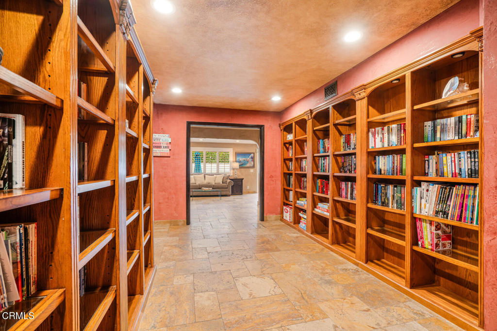 MLS #V1-28547 image #26