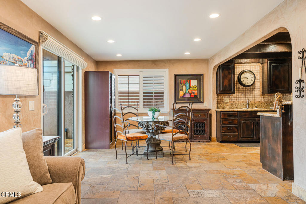 MLS #V1-28547 image #30