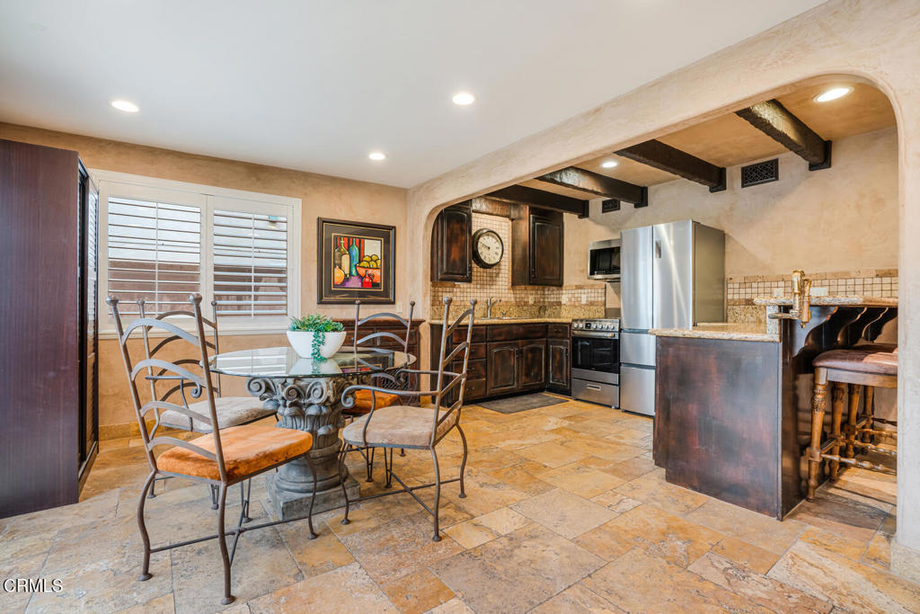 MLS #V1-28547 image #32