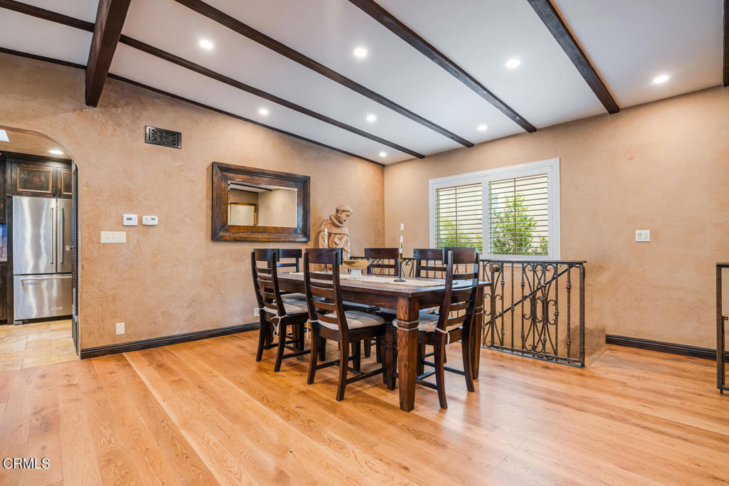 MLS #V1-28547 image #9