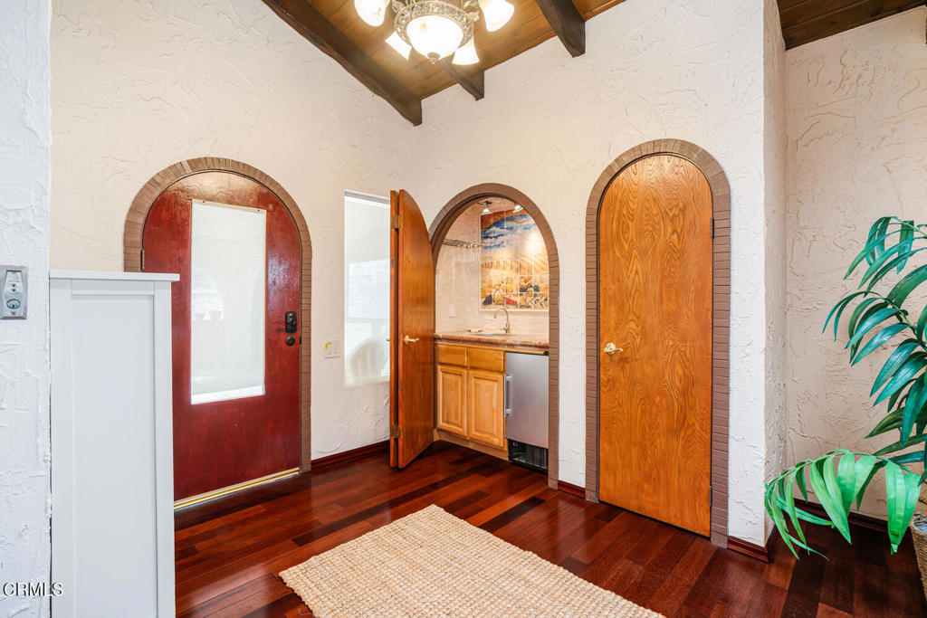 MLS #V1-28576 image #5