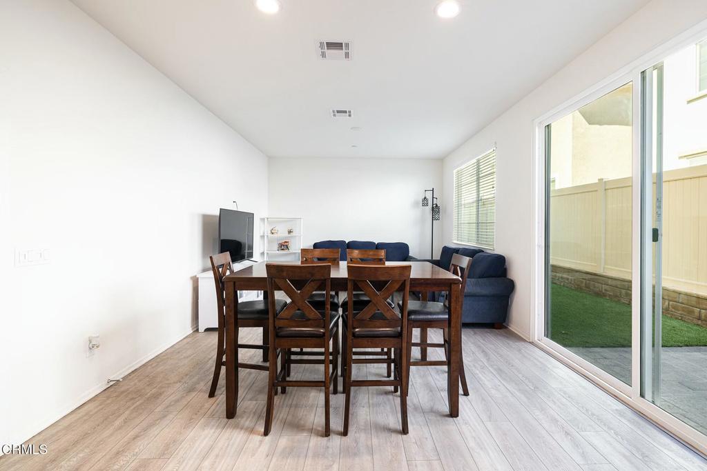 MLS #V1-28702 image #3