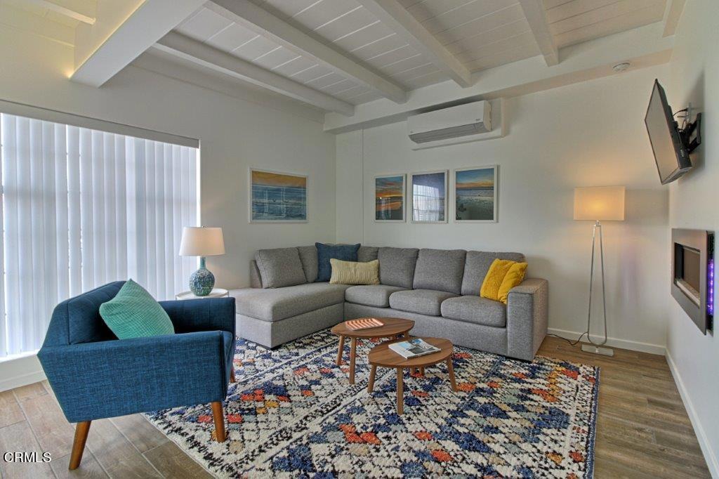 MLS #V1-28735 image #3