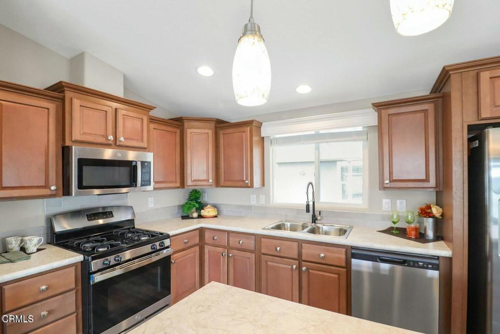 MLS #V1-28828 image #3